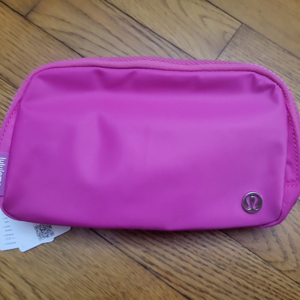 Lululemon Sonic Pink Belt Bag EBB NWT